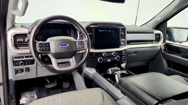 2022 Ford F-150 Lightning XLT 4WD SuperCrew 5.5' Box - 22960743 - 11