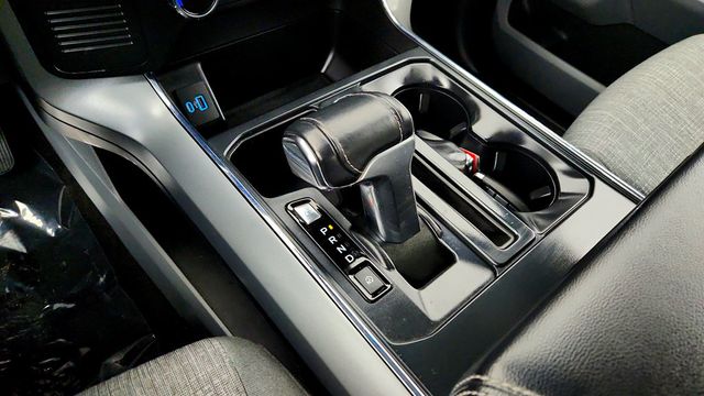 2022 Ford F-150 Lightning XLT 4WD SuperCrew 5.5' Box - 22960743 - 15