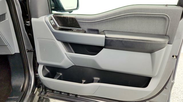 2022 Ford F-150 Lightning XLT 4WD SuperCrew 5.5' Box - 22960743 - 24