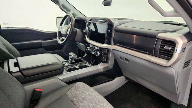 2022 Ford F-150 Lightning XLT 4WD SuperCrew 5.5' Box - 23022925 - 25