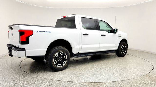 2022 Ford F-150 Lightning XLT 4WD SuperCrew 5.5' Box - 23022925 - 4