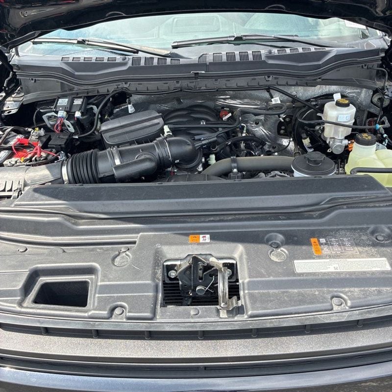 2022 Ford F-250SD Lariat - 23031665 - 25