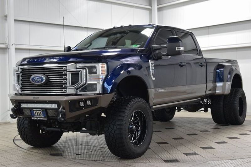 2022 Ford F-350 photo 3
