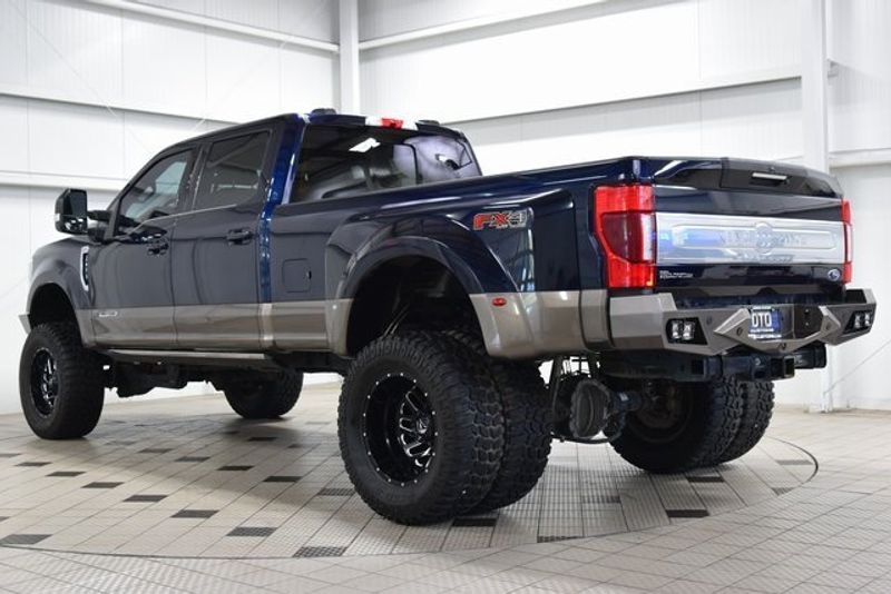 2022 Ford F-350 photo 5