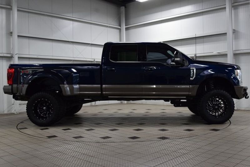 2022 Ford F-350 photo 8
