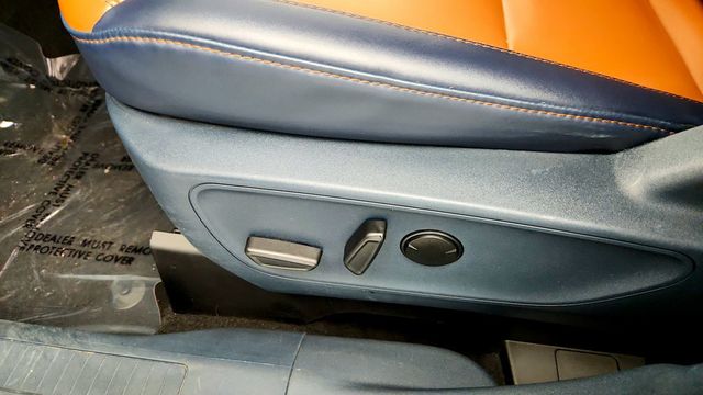 2022 Ford Maverick LARIAT FWD SuperCrew w/ Lariat Lux Pkg, 2.0L EcoBoost & Moonroof - 23089194 - 11