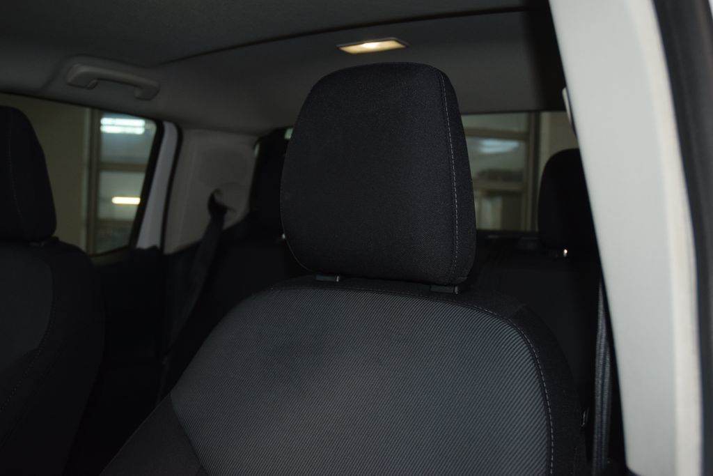 2022 Ford Maverick XL AWD SuperCrew - 23014305 - 40