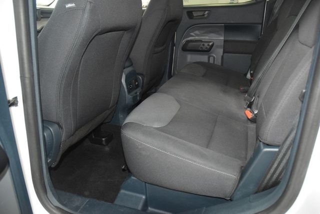 2022 Ford Maverick XL AWD SuperCrew - 23014305 - 41