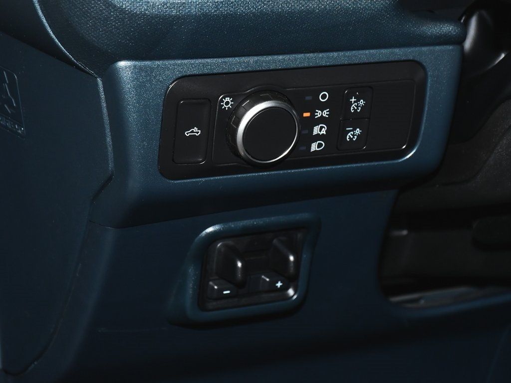 2022 Ford Maverick XLT photo 16