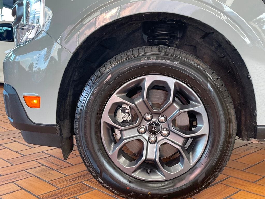 2022 Ford Maverick XLT photo 6