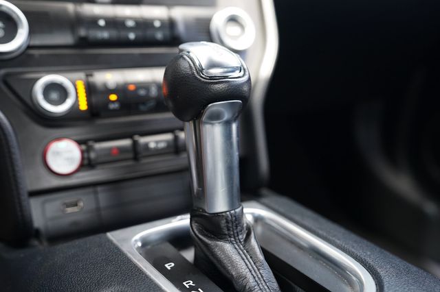 2022 Ford Mustang EcoBoost Fastback - 23047994 - 32