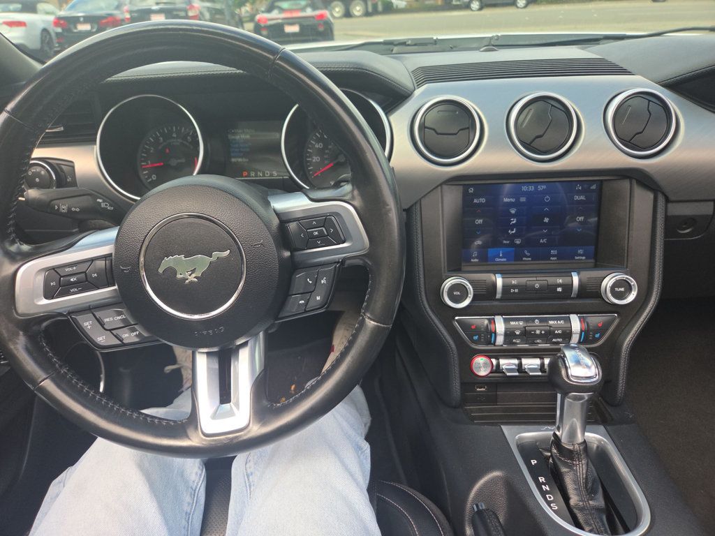 Ford Mustang photo 27