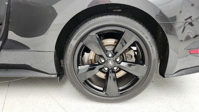 2022 Ford Mustang GT Premium Fastback w/ Black Accent + Safe & Smart Packages - 22944178 - 8