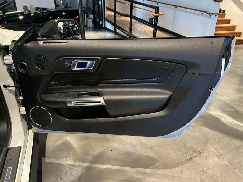 2022 Ford Mustang Mach 1 photo 22