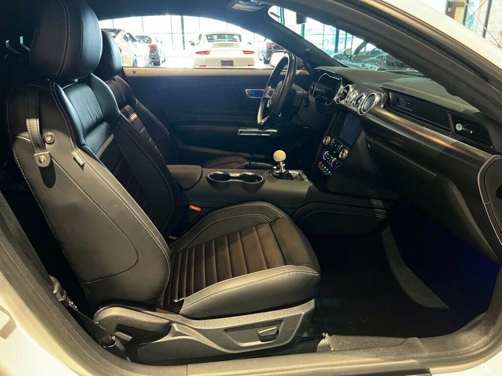 2022 Ford Mustang Mach 1 photo 23