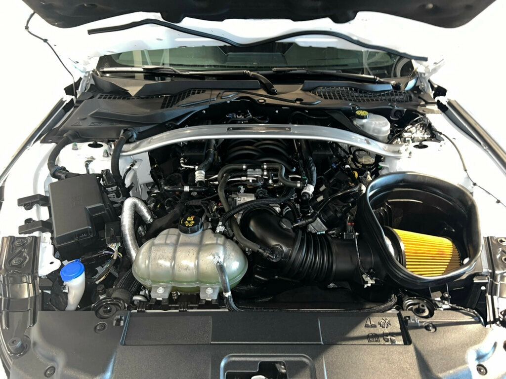 2022 Ford Mustang Mach 1 photo 9
