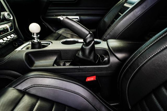 2022 Ford Mustang Mach 1 Fastback - 23032760 - 25