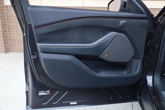 2022 Ford Mustang Mach-E GT - 23050884 - 11