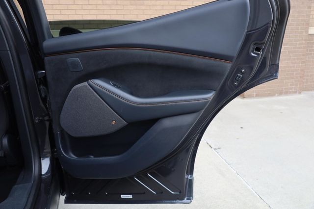 2022 Ford Mustang Mach-E GT - 23050884 - 21