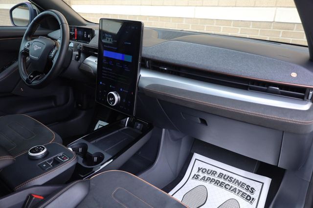 2022 Ford Mustang Mach-E GT - 23050884 - 28
