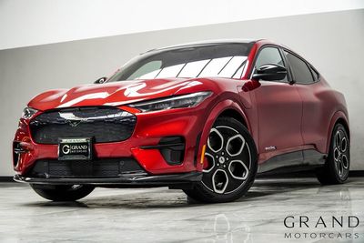 2022 Ford Mustang Mach-E