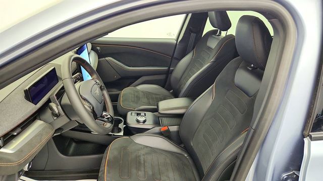2022 Ford Mustang Mach-E GT AWD w/ Panoramic Roof & Co-Pilot360 Active 2.0 - 23057472 - 19