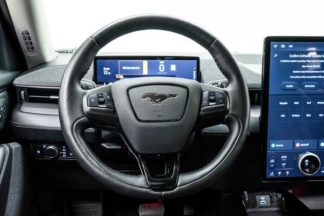 2022 Ford Mustang Mach-E Premium AWD - 23060365 - 22