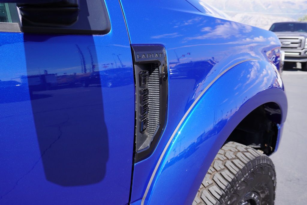 2022 Ford SUPER DUTY F-250 LARIAT FX4 - 22910182 - 17