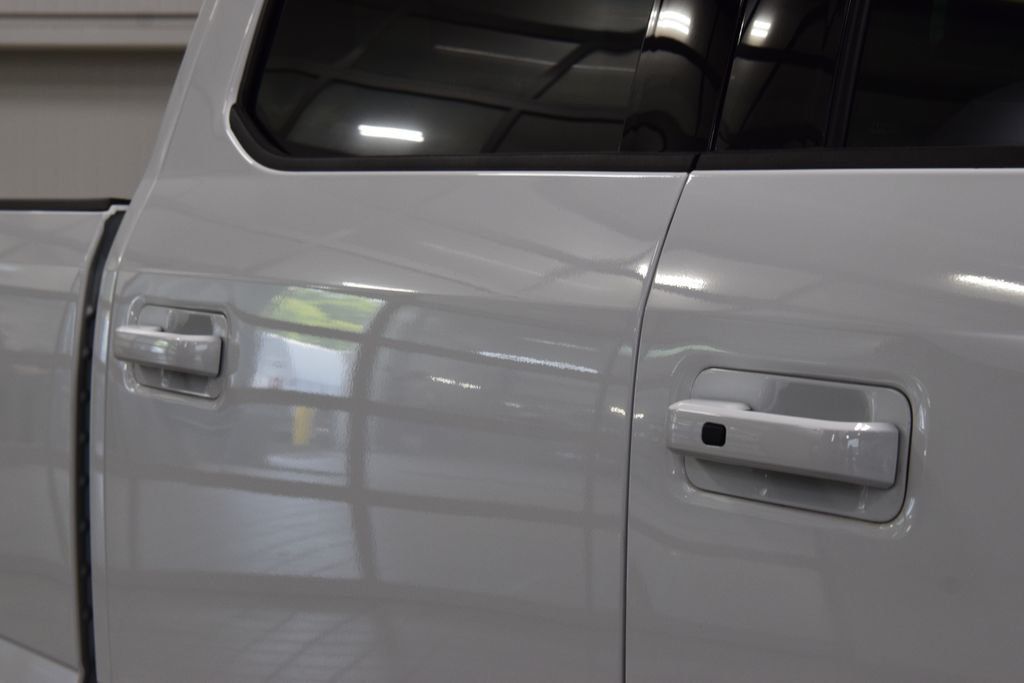 2022 Ford Super Duty F-250 SRW Lariat - 23044201 - 20