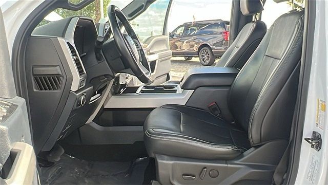 2022 Ford Super Duty F-250 SRW Lariat - 22927738 - 18