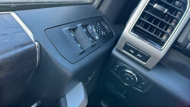 2022 Ford Super Duty F-250 SRW Lariat - 22996065 - 36