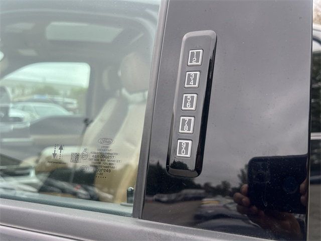 2022 Ford Super Duty F-250 SRW Lariat - 22914690 - 10