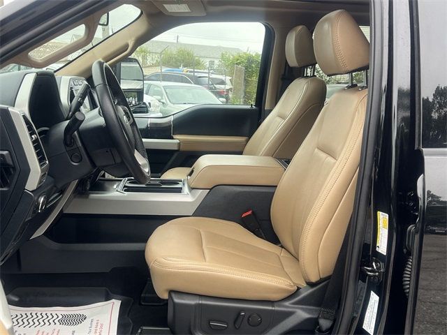 2022 Ford F-250 Lariat photo 14