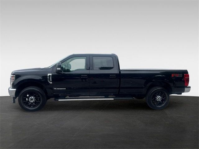 2022 Ford F-250 Lariat photo 2
