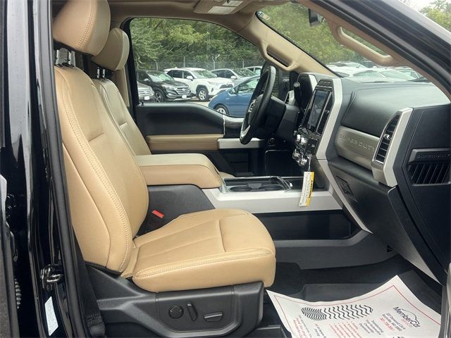 2022 Ford F-250 Lariat photo 23