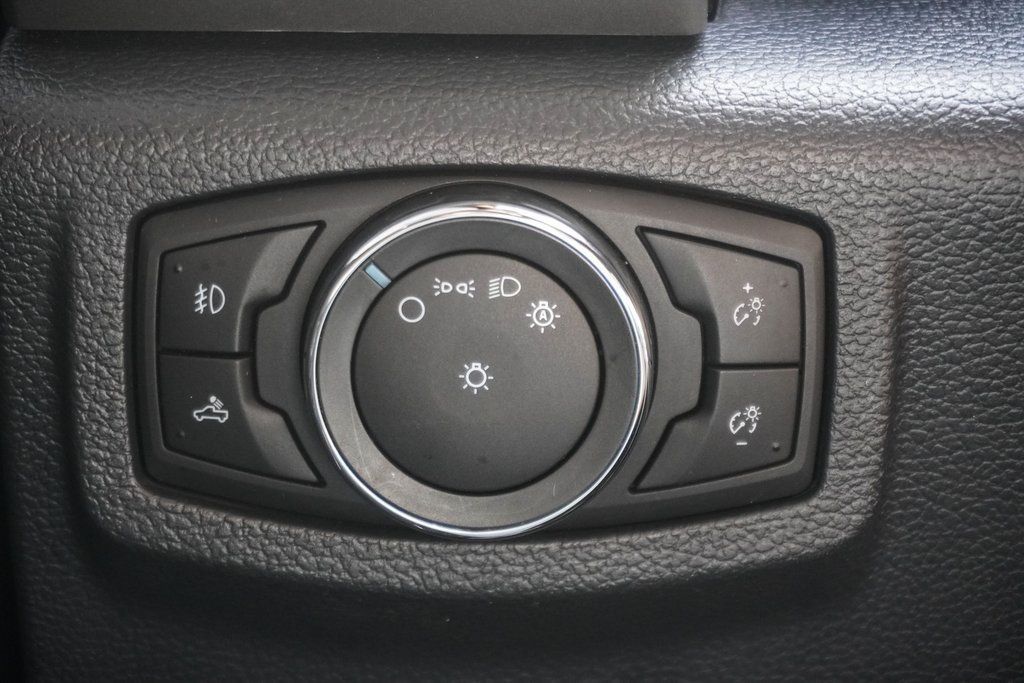 2022 Ford F-250 Lariat photo 22