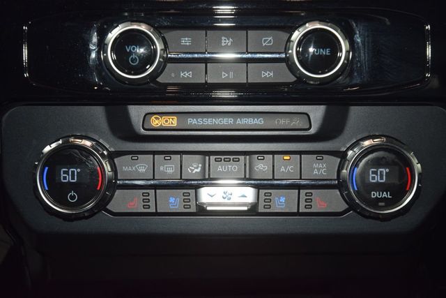 2022 Ford Super Duty F-250 SRW Lariat Ultimate FX4 Black Widow - 23055853 - 32