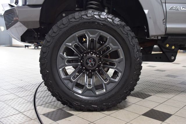 2022 Ford Super Duty F-250 SRW Lariat Ultimate FX4 Black Widow Lifted - 23055853 - 26