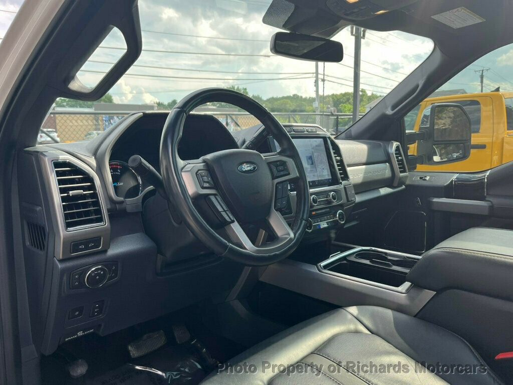 2022 Ford F-250 Platinum photo 16