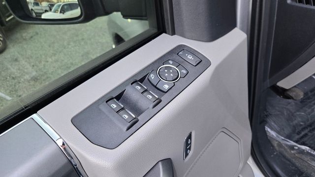 2022 Ford Super Duty F-250 SRW XLT Premium - 22952001 - 12