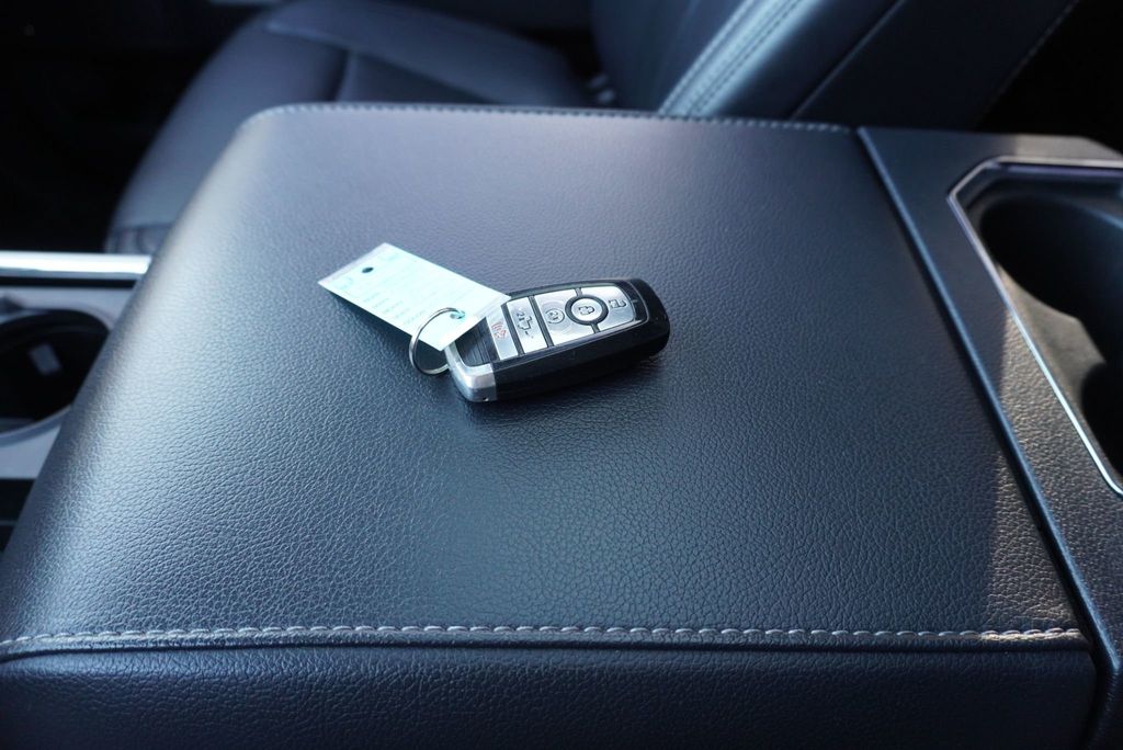 2022 Ford SUPER DUTY F-350 LARIAT - 22966334 - 51