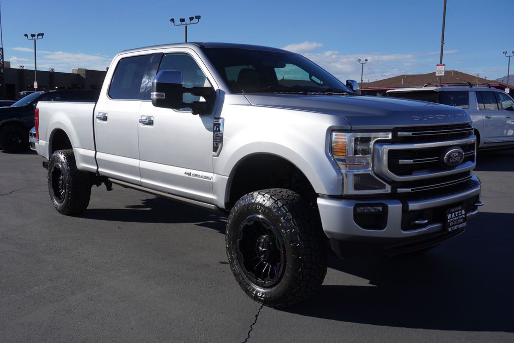 2022 Ford F-350 Platinum photo 13
