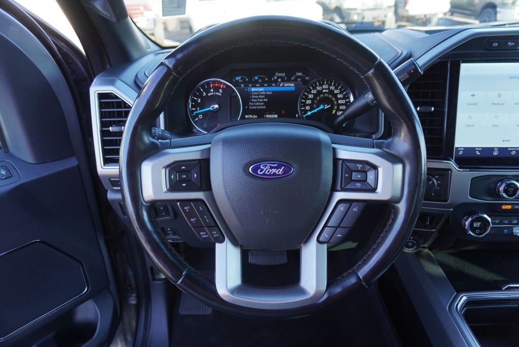 2022 Ford F-350 Platinum photo 31