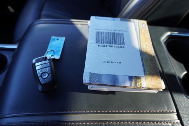 2022 Ford SUPER DUTY F-350 PLATINUM - 22924393 - 52