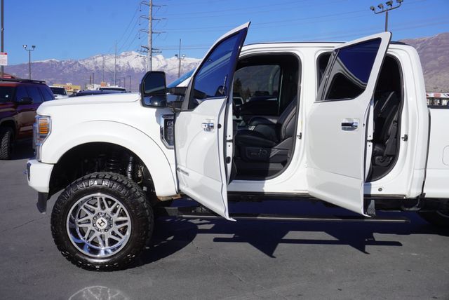 2022 Ford SUPER DUTY F-350 PLATINUM - 22979813 - 24