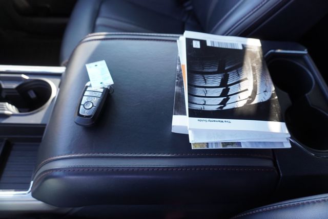 2022 Ford SUPER DUTY F-350 PLATINUM - 22979813 - 52