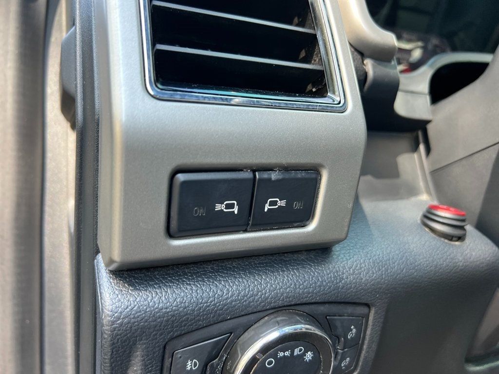 2022 Ford Super Duty F-350 DRW LARIAT 4WD Crew Cab 8' Box - 22931089 - 7