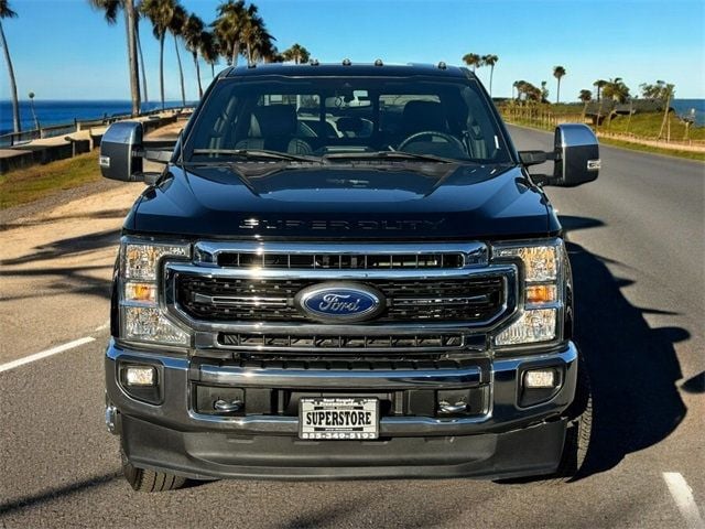 2022 Ford Super Duty F-350 DRW LARIAT 4WD Crew Cab 8' Box - 22645453 - 3