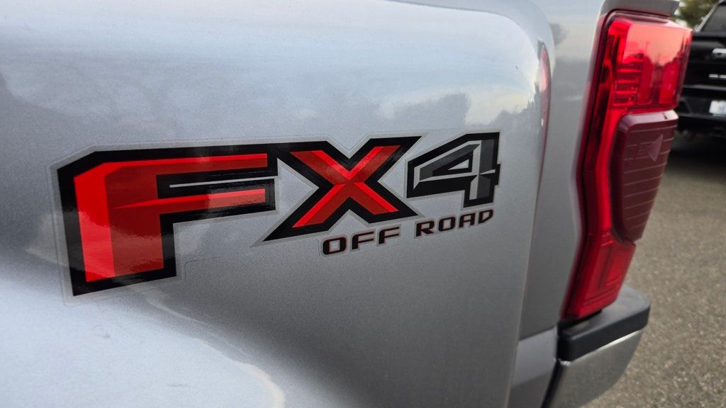 2022 Ford Super Duty F-350 DRW Lariat Ultimate FX4 DRW Leveled - 22986983 - 11