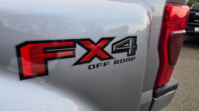 2022 Ford Super Duty F-350 DRW Lariat Ultimate FX4 DRW Leveled - 22986983 - 11